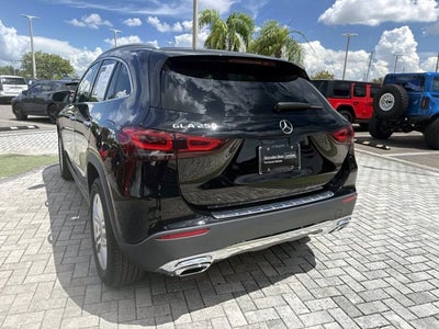 2023 Mercedes-Benz GLA 250