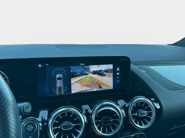 2025 Mercedes-Benz GLA 250