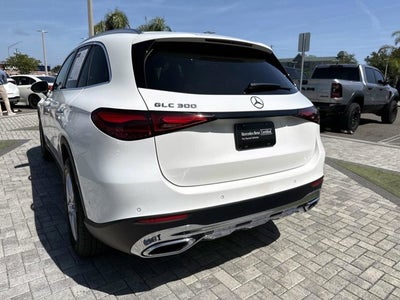 2025 Mercedes-Benz GLC 300