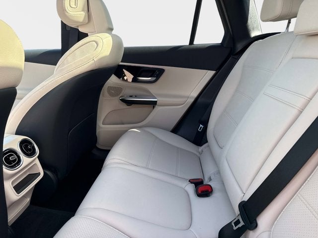 2026 Mercedes-Benz GLC 300