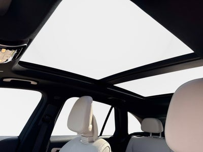 2026 Mercedes-Benz GLC 300