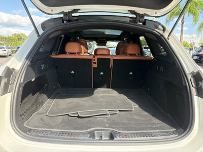 2023 Mercedes-Benz GLC 300