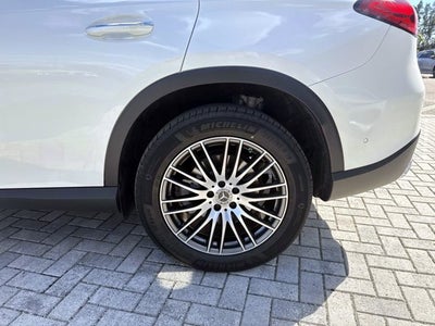 2023 Mercedes-Benz GLC 300