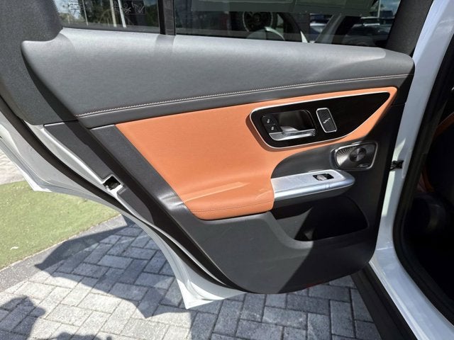 2023 Mercedes-Benz GLC 300
