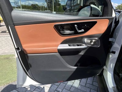 2023 Mercedes-Benz GLC 300