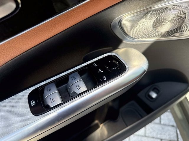 2023 Mercedes-Benz GLC 300