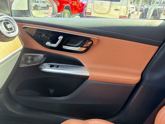 2023 Mercedes-Benz GLC 300