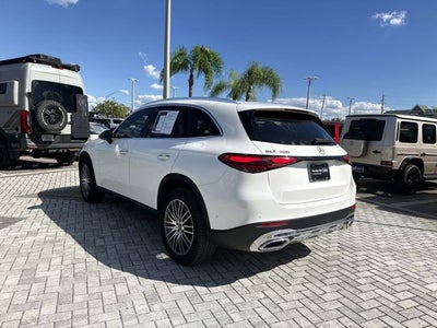 2023 Mercedes-Benz GLC 300