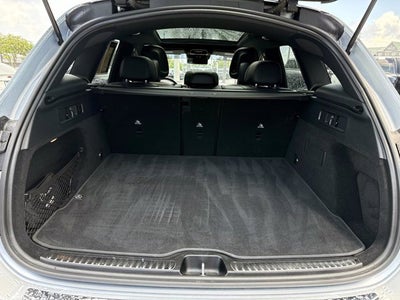 2023 Mercedes-Benz GLC 300
