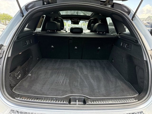 2023 Mercedes-Benz GLC 300