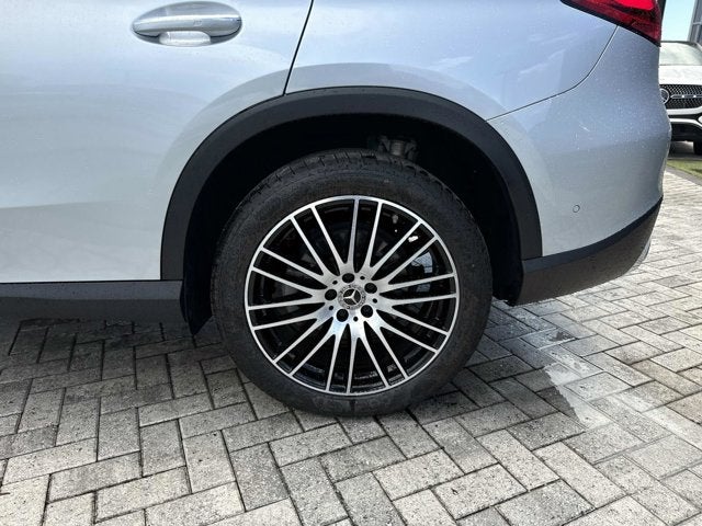 2023 Mercedes-Benz GLC 300