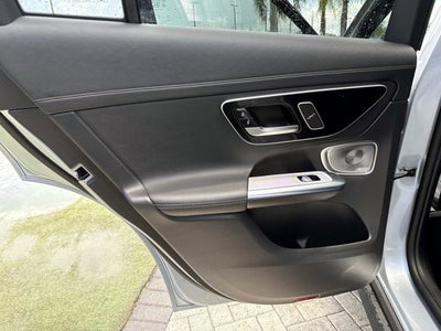 2023 Mercedes-Benz GLC 300