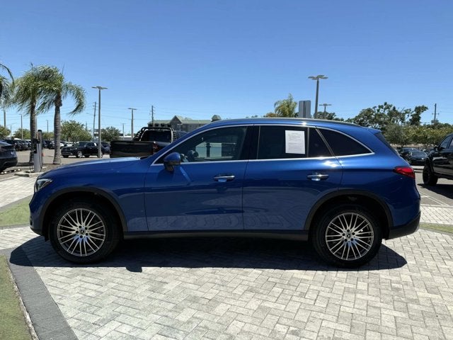 2025 Mercedes-Benz GLC 300