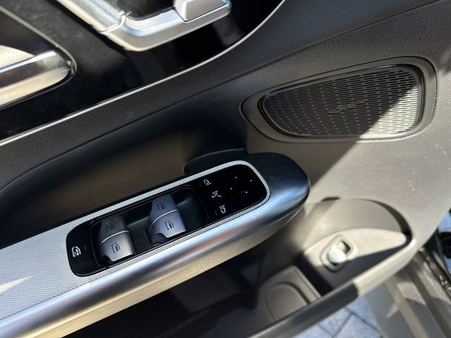 2026 Mercedes-Benz GLC 300