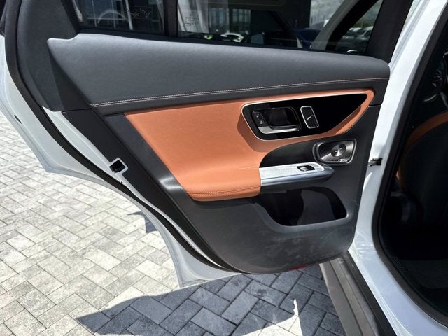 2026 Mercedes-Benz GLC 300