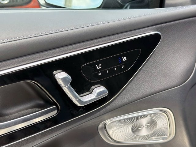 2026 Mercedes-Benz GLC 300