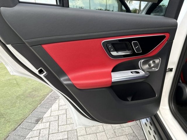 2023 Mercedes-Benz GLC 300