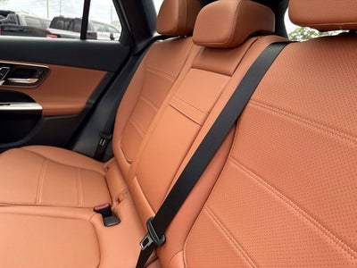 2025 Mercedes-Benz GLC 300