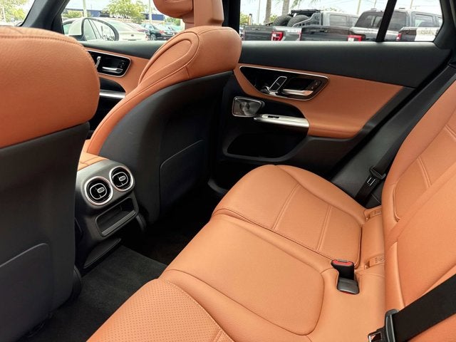 2025 Mercedes-Benz GLC 300