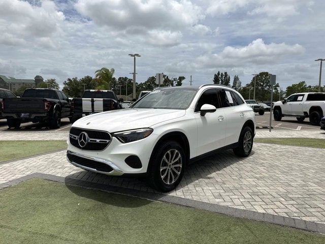 2025 Mercedes-Benz GLC 300