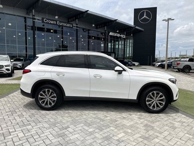 2025 Mercedes-Benz GLC 300