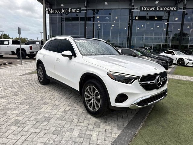 2025 Mercedes-Benz GLC 300