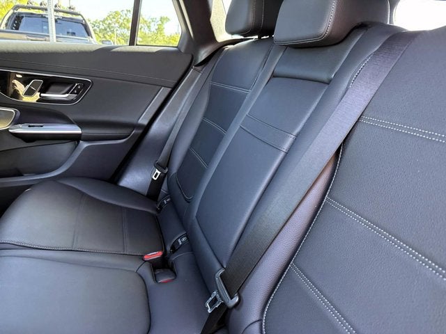 2023 Mercedes-Benz GLC 300