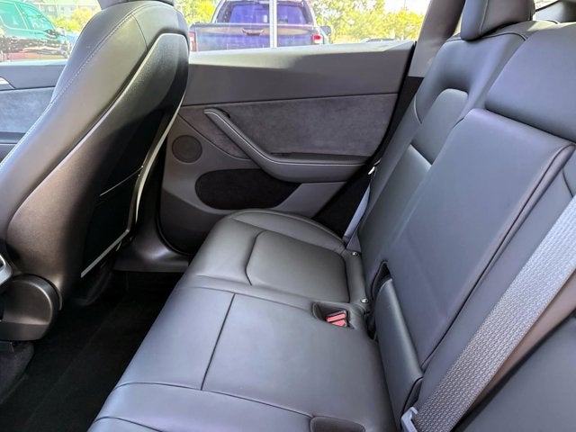 2023 Mercedes-Benz GLC 300