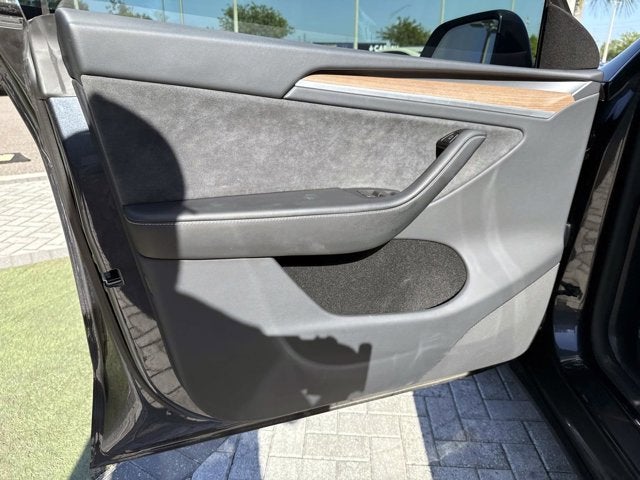 2023 Mercedes-Benz GLC 300