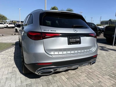 2023 Mercedes-Benz GLC 300