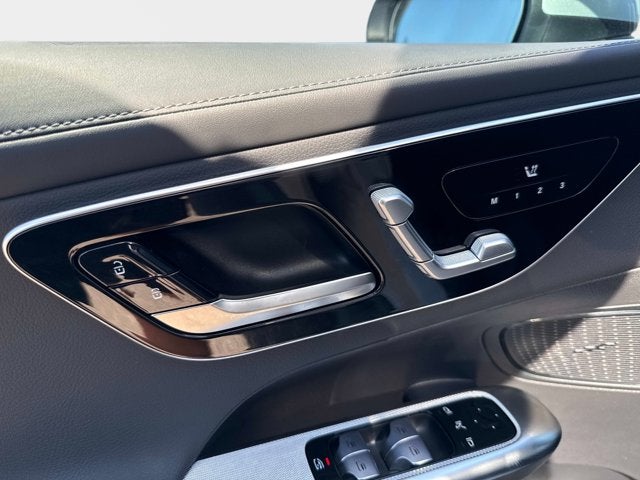 2025 Mercedes-Benz GLC 350e