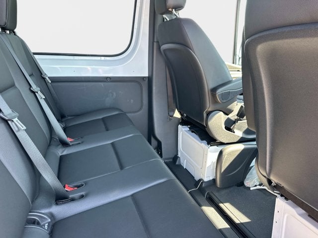 2025 Mercedes-Benz Sprinter 2500 Crew 144 WB
