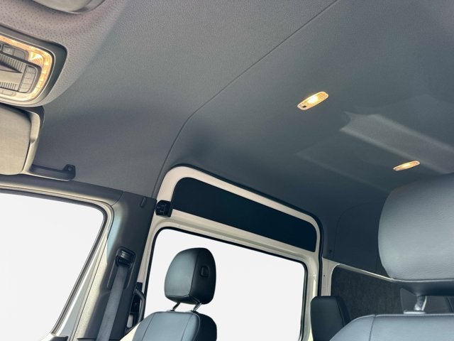 2025 Mercedes-Benz Sprinter 2500 Crew 144 WB