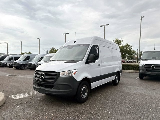 2022 Mercedes-Benz Sprinter 2500 Cargo 144 WB