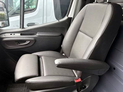 2022 Mercedes-Benz Sprinter 2500 Cargo 144 WB