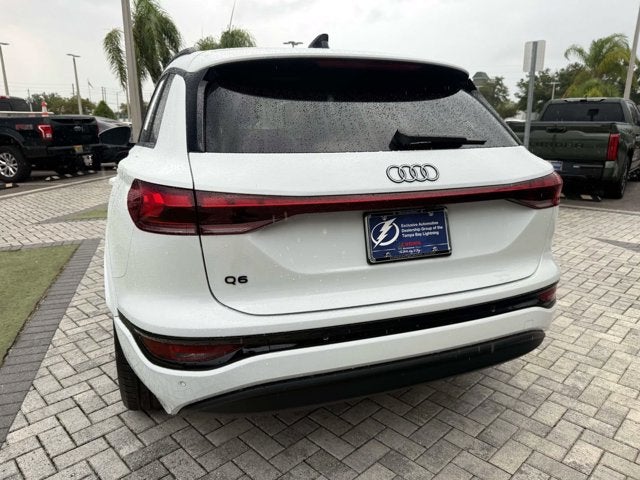 2025 Audi Q6 e-tron Prestige