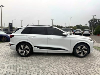 2025 Audi Q6 e-tron Prestige