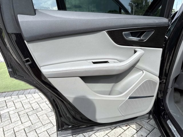 2024 Audi Q7 55 Premium Plus