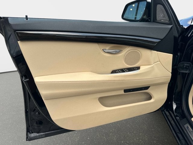 2014 BMW 5 Series Gran Turismo 550i xDrive Gran Turismo