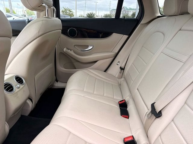 2017 Mercedes-Benz GLC 300