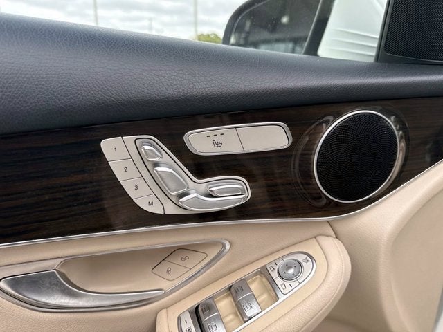 2017 Mercedes-Benz GLC 300