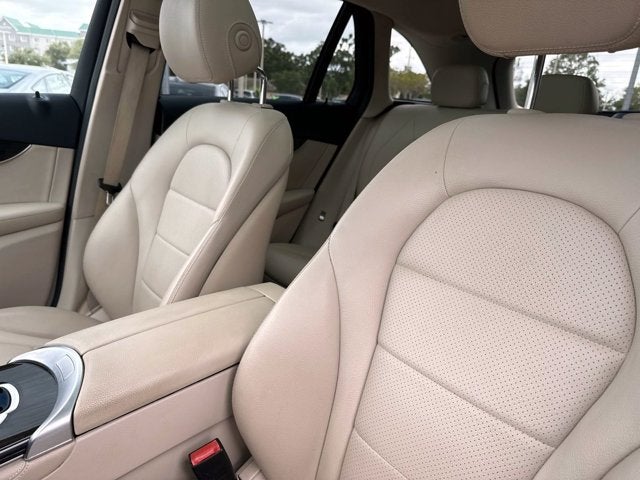 2017 Mercedes-Benz GLC 300