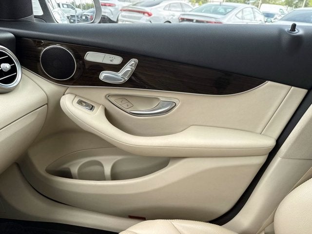 2017 Mercedes-Benz GLC 300