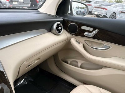 2017 Mercedes-Benz GLC 300