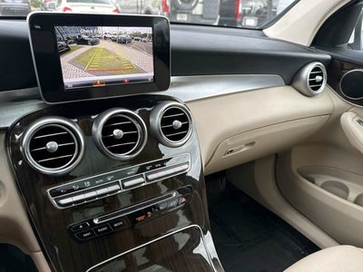 2017 Mercedes-Benz GLC 300
