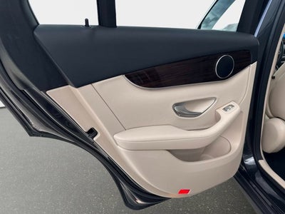 2020 Mercedes-Benz GLC 300