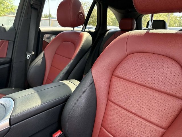 2020 Mercedes-Benz GLC 300