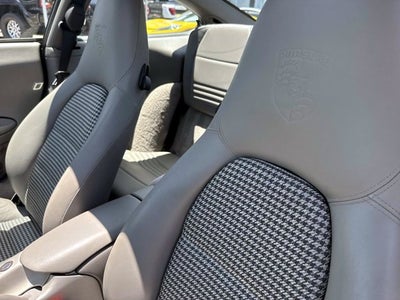 2004 Porsche 911 Carrera