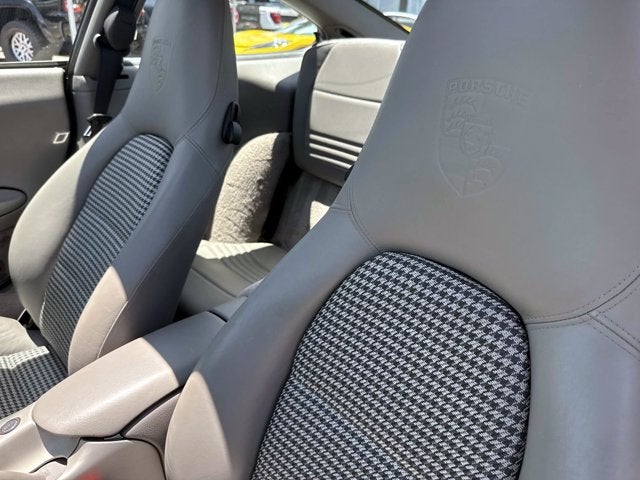 2004 Porsche 911 Carrera