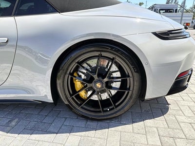 2025 Porsche 911 Carrera GTS